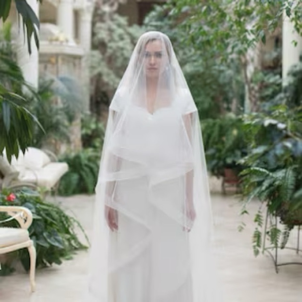 Horsehair Drop Wedding Veil with Ribbon Edge